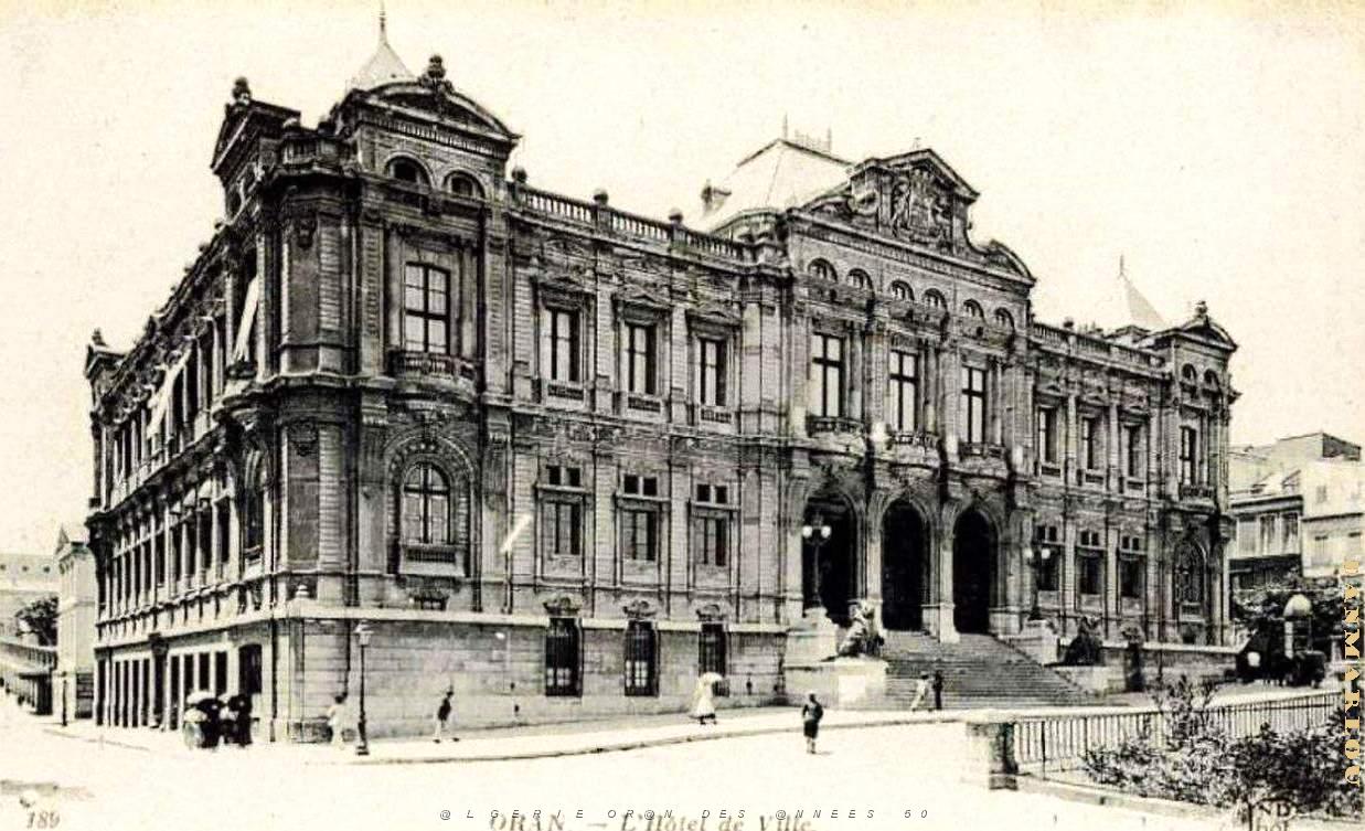 PA b- 014- Hotel de ville.jpg